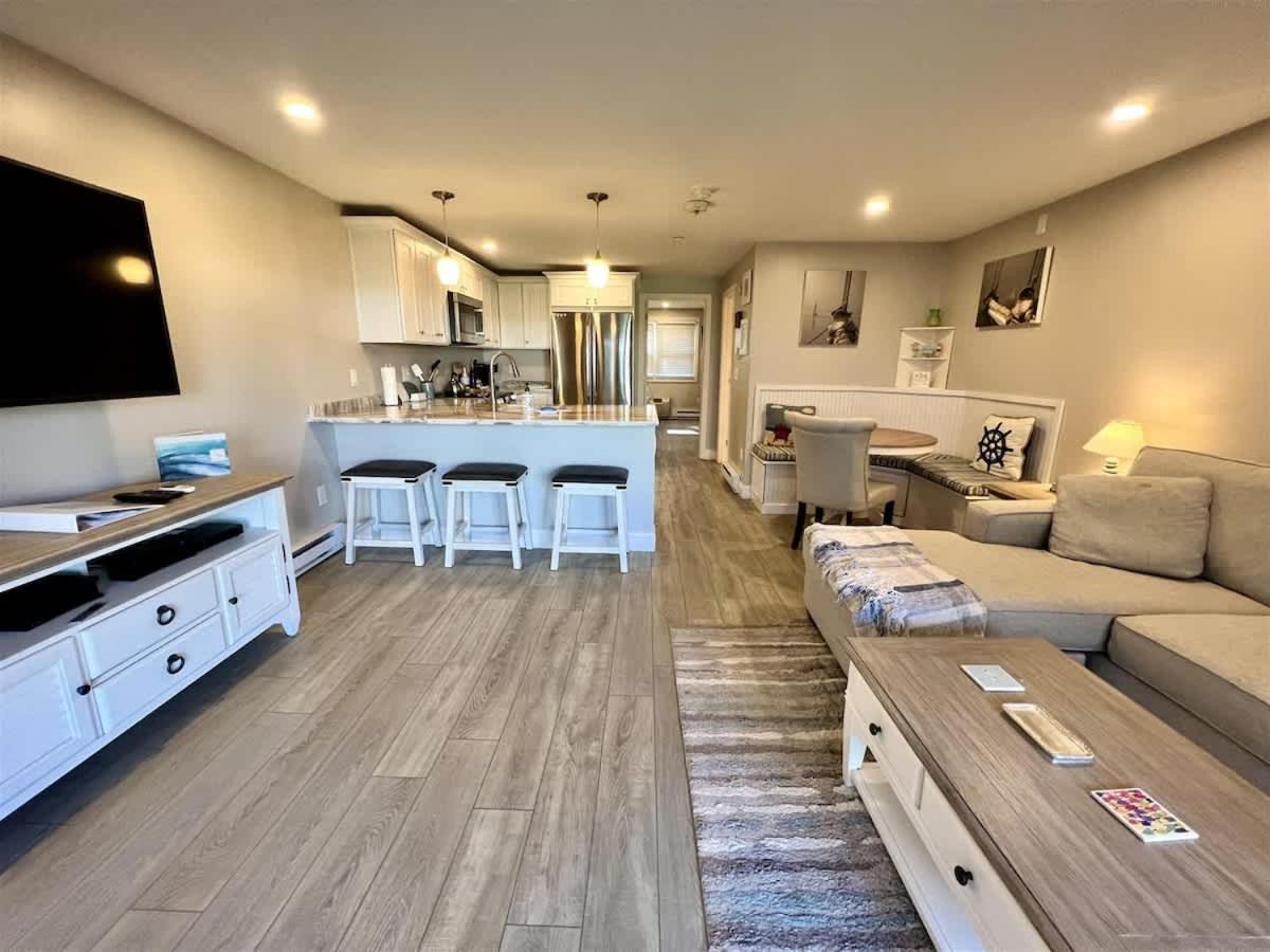 Updated Ocean Towers Condo In Ogunquit Esterno foto